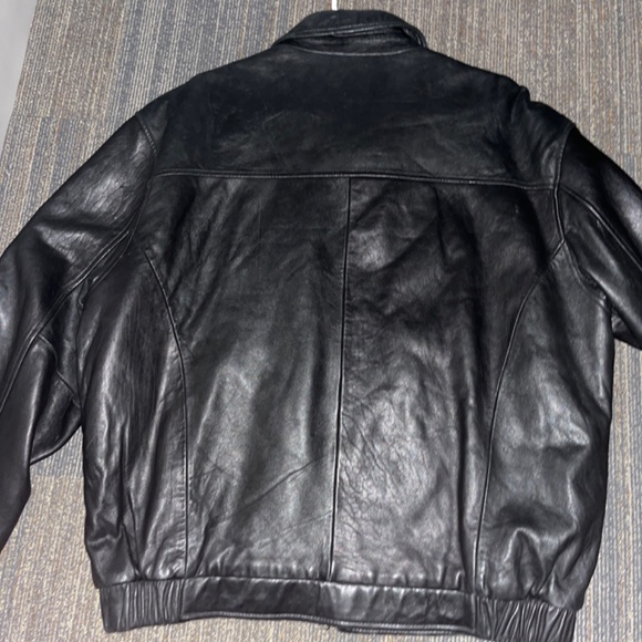 Leather jacket - Picture 2 of 2